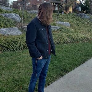 Meet your Posher, Alec